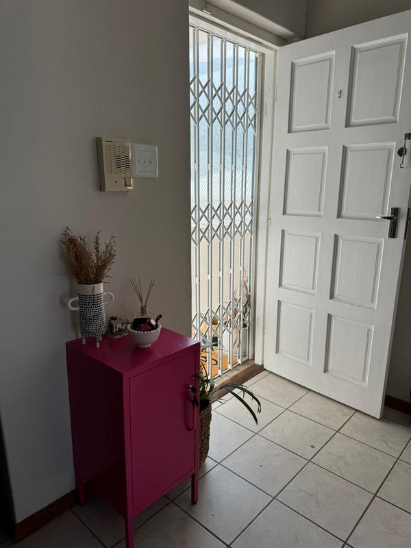 1 Bedroom Property for Sale in Fish Hoek Western Cape